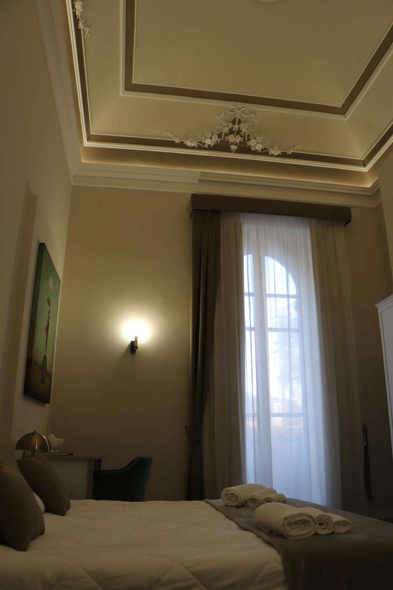 Domus Iole Appartamento Nel Centro Storico كاتانيا المظهر الخارجي الصورة